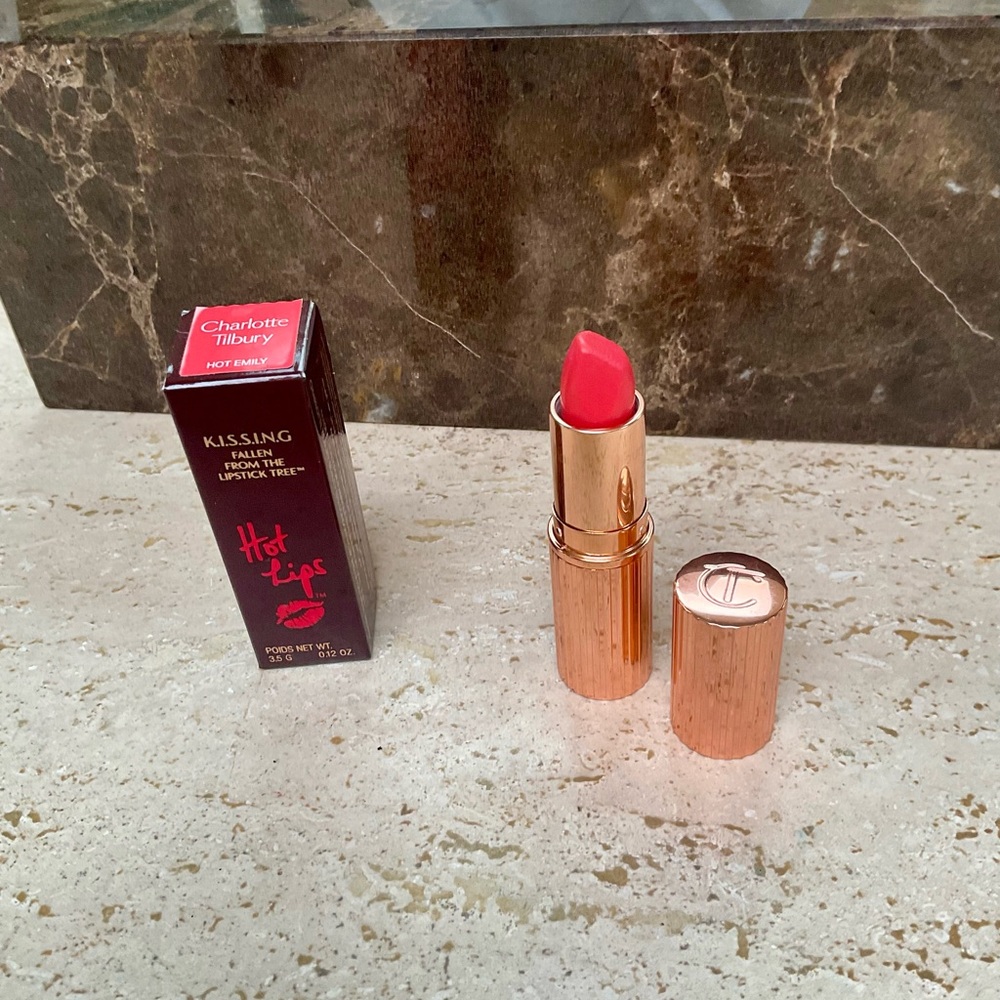 Charlotte Tilbury Hot Lips in Hot Emily